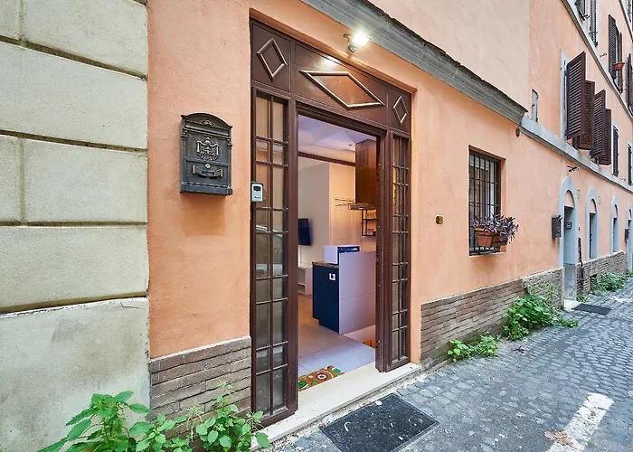 Casa Capocci 68 *
