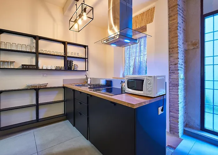 Apartment Casa Capocci 68 Rome