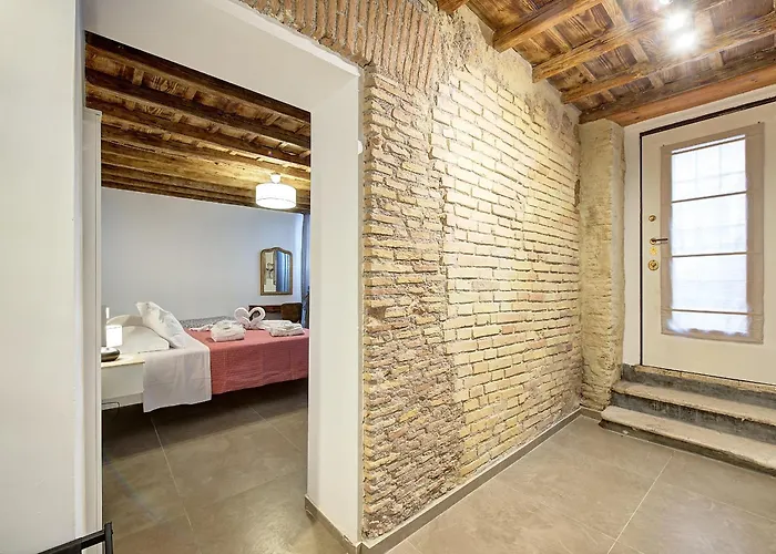 Apartment Casa Capocci 68 Rome