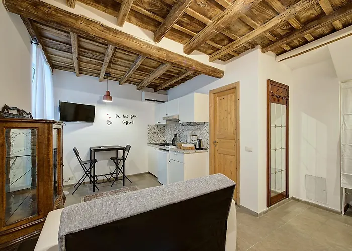 Apartment Casa Capocci 68 Rome